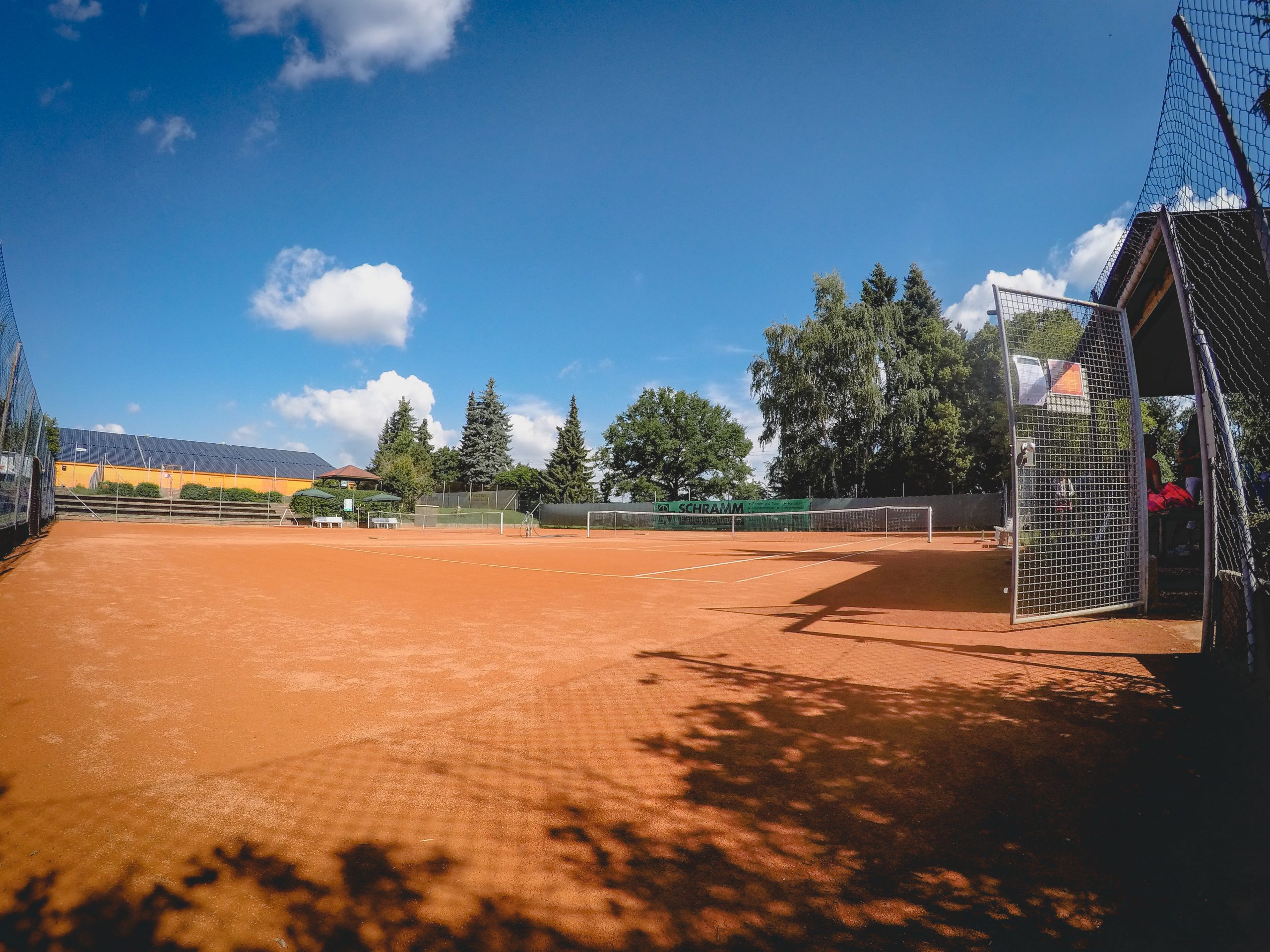 Tennisplatz online buchen: tsvlangenzenn.courtbooking.de
